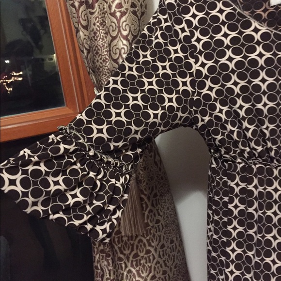 Studio M chocolate & cream top - Picture 5 of 7